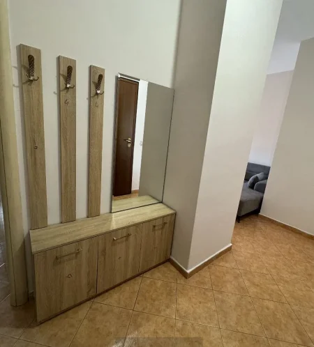 Tirane, jepet me qera 1+1 Kati 5, 52.000 € (Delijorgji)