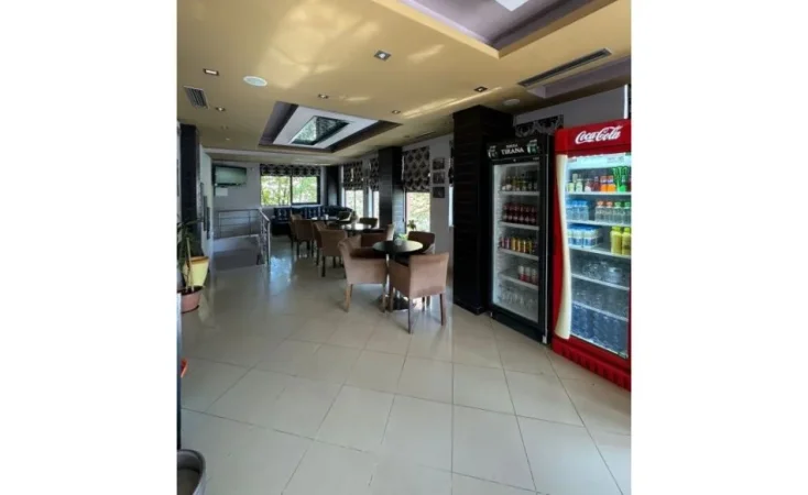 Tirane, shitet ambjent biznesi Kati 1, 134 m² 335.000 € (Kinostudio, Tiranë,)