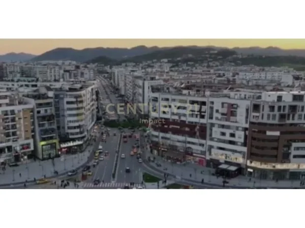 Tirane, shitet ambjent biznesi Kati 0, 330 m² 600.000 € 