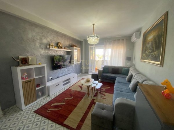 Tirane, shes apartament 2+1 Kati 1, 108 m² 105.000 € (Fresk)