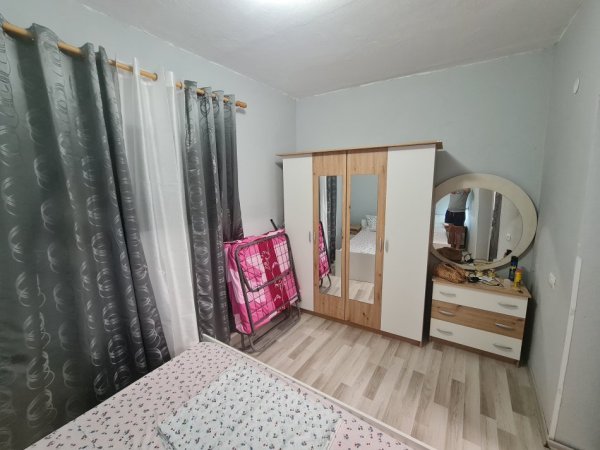Velipoje, jepet me qera shtepi 1+1+Ballkon Kati 0, 35 m² 50 € (Rruga Vilunit Plazh)