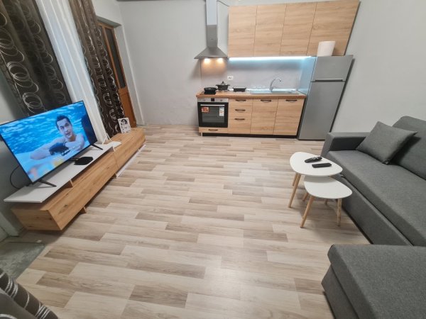 Velipoje, jepet me qera shtepi 1+1+Ballkon Kati 0, 35 m² 50 € (Rruga Vilunit Plazh)