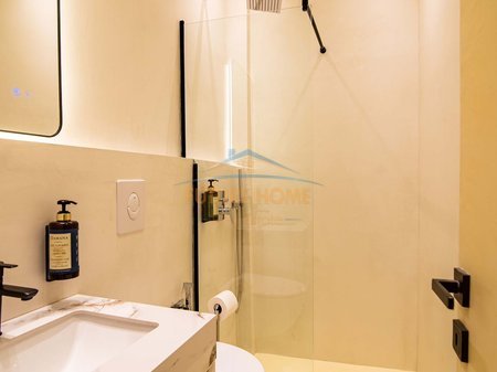 Tirane, jepet me qera apartament 1+1 Kati 4, 600 € (RRUGA E DURRESIT,QENDER)