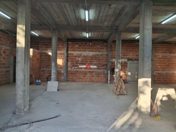 Tirane, jepet me qera , 200 m² 1.200 €