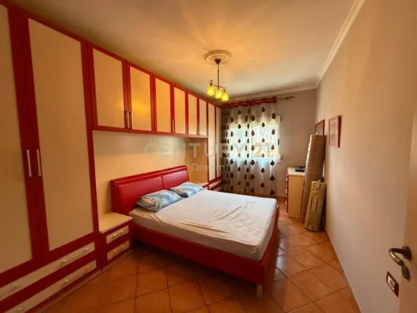 Tirane, shes apartament 3+1 Kati 3, 130 m² 206.000 € (ISH RESTORANT DURRESI)