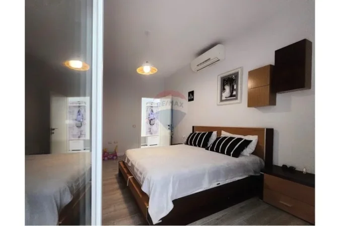 Tirane, shitet apartament 2+1+2+Studio , 128 m² 255.000 € (Rruga Hamdi Sina, Liqeni I Thatë, Tiranë)