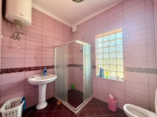 Durres, shes apartament 2+1 Kati 5, 164 m² 160.000 € (Golem)