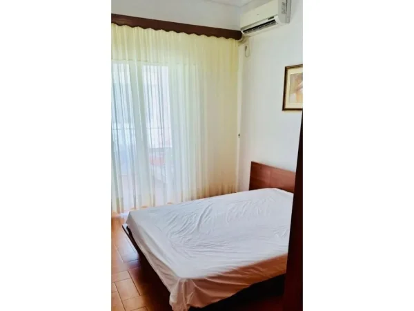 Sarande, shes apartament 1+1 Kati 3, 70 m² 84.000 € (Sarande)