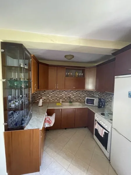 Fier, shitet apartament 1+1+Ballkon Kati 5, 57 m² 36.000 € (8 SHKURTI)