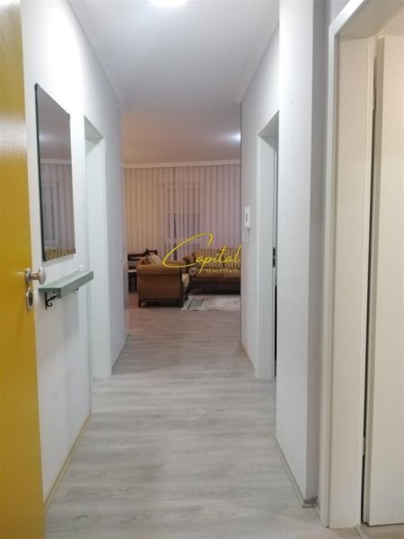 Tirane, jepet me qera apartament 2+1 Kati 2, 93 m² 600 € (ISH PARKU)