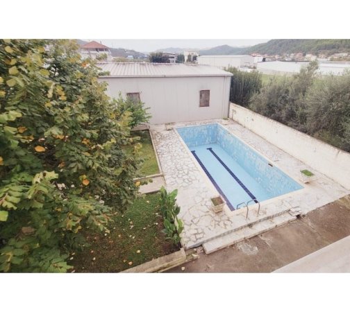 Tirane, shitet Vile , 1.540 m² 555.000 € (Vaqarr) TT2057
