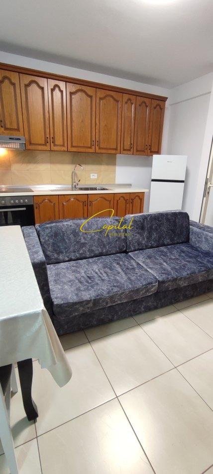 Tirane, jepet me qera apartament 1+1 Kati 6, 60 m² 500 € (ISH PARKU)