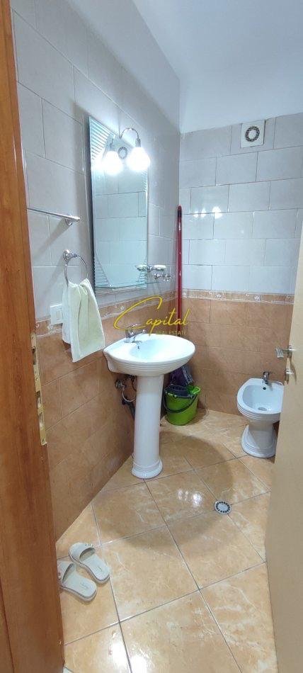 Tirane, jepet me qera apartament 1+1 Kati 6, 60 m² 500 € (ISH PARKU)