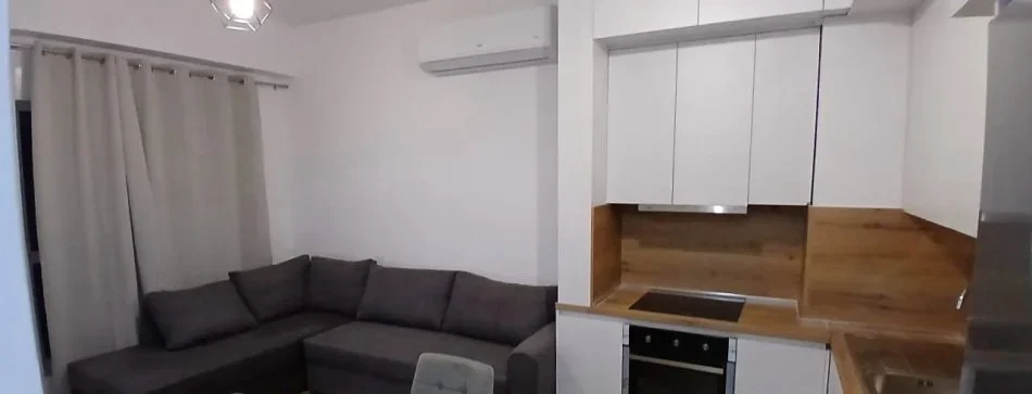 Tirane, jepet me qera apartament 1+1+Ballkon Kati 7, (Ali Dem, Rezidenca Kaimi) 42.000 Leke/Muaj