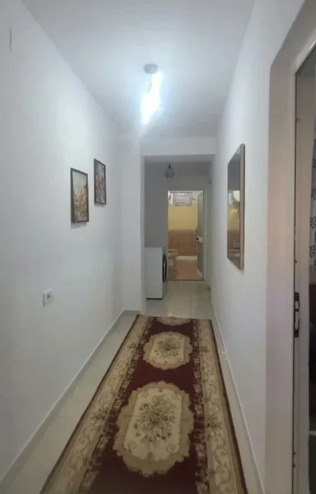 Tirane, jepet me qera 2+1+Ballkon Kati 1, 100 m² 620 € 