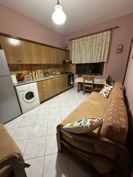 Durres, shes apartament 2+1+Ballkon Kati 3, 48 m² 62.000 € (Rruga Plazh)