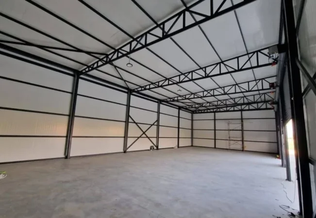 Tirane, jepet me qera magazine Kati 0, 750 m² 1.500 € (RINAS)