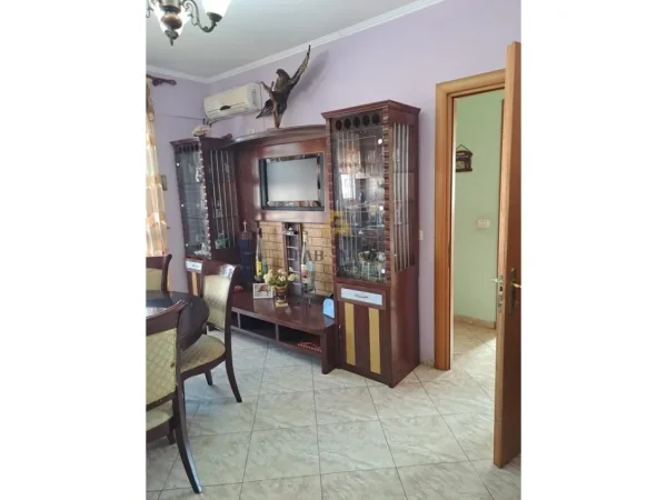 Durres, shitet apartament 2+1 Kati 5, 74 m² 135.000 € (Durres)