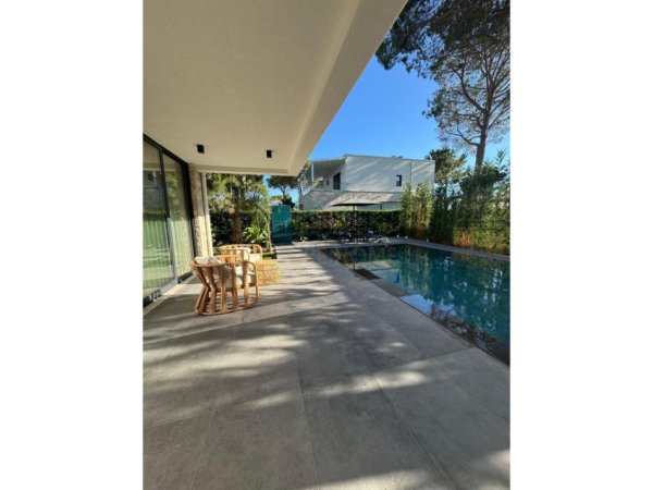 Durres, shitet Vile 3+1+Ballkon , 360 m² 840.000 € (SAN PIETRO GJIRI I LALZIT)