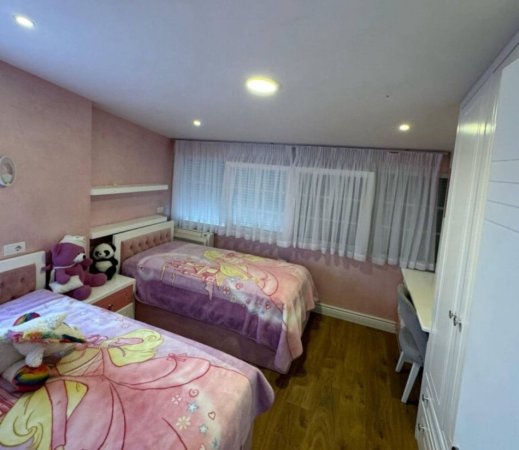 Tirane, shitet apartament 3+1 Kati 6, 198 m² 350.000 € (Rruga e Dajtit, Fresku, Tiranë, TT 956)