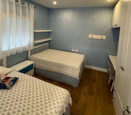 Tirane, shitet apartament 3+1 Kati 6, 198 m² 350.000 € (Rruga e Dajtit, Fresku, Tiranë, TT 956)