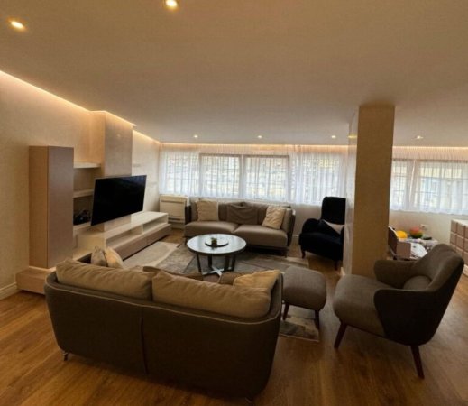 Tirane, shitet apartament 3+1 Kati 6, 198 m² 350.000 € (Rruga e Dajtit, Fresku, Tiranë, TT 956)
