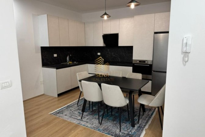 Tirane, jepet me qera apartament 2+1+Ballkon Kati 5, 100 m² 800 € (Don Bosko, prane Kullave Arabe)