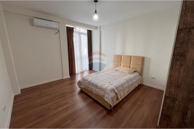 Tirane, jepet me qera apartament 2+1 , 111 m² 750 € (ID: 530381019-51)