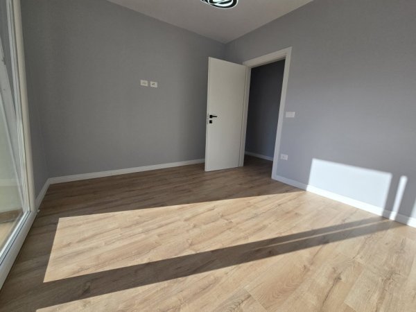 Tirane, shitet apartament 1+1+Ballkon , 64 m² 118.000 € 