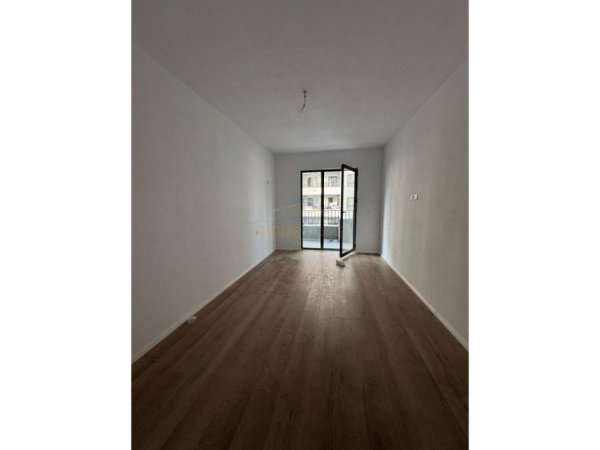 Tirane, shitet apartament 2+1 Kati 3, 104 m² 88.000 € 