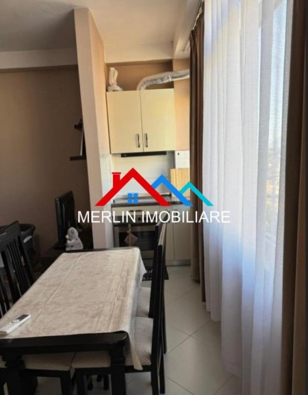 Tirane, jepet me qera apartament 1+1 Kati 6, 56 m² 500 € (SIRI KODRA)