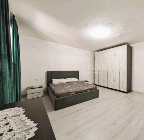Tirane, jepet me qera 2+1+Aneks+Ballkon Kati 1, 140 m² 800 € 