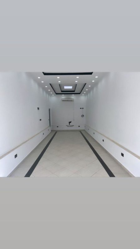 Tirane, jepet me qera dyqan Kati 0, 45 m² 700 € (RRUGA BARDHYL)