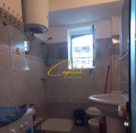 Tirane, jepet me qera apartament 2+1 Kati 3, 65 m² 550 € (BRRYLI)