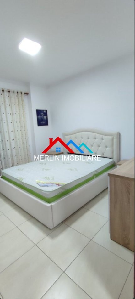 Tirane, jepet me qera apartament 1+1+Ballkon Kati 6, 60 m² 500 € (RRUGA NDRE MJEDA)RRUGA E KAVAJES