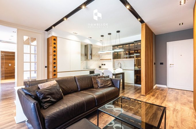 🟢 SHITET | LUXURY APARTAMENT NË 📍QENDËR, TIRANE  || 2+1+2wc &  Verandë 📍 Vetëm 40m nga Toptani | + Garazh me Qira (Pallat i v.2023 )