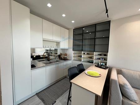 Tirane, jepet me qera apartament 1+1+Ballkon Kati 3, 76 m² 650 € (Sauk, prane Restorant Xibrak)