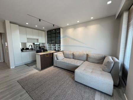 Tirane, jepet me qera apartament 1+1+Ballkon Kati 3, 76 m² 650 € (Sauk, prane Restorant Xibrak)
