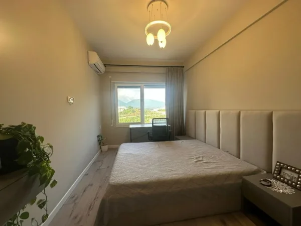 Tirane, shitet apartament 3+1+Ballkon , 240 m² 350.000 € (Kodra e Diellit 2)