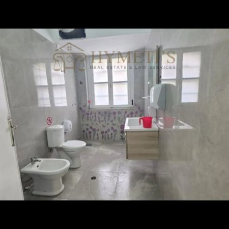 Tirane, jepet me qera ambjent biznesi Kati 0, 200 m² 1.500 € (Stadiumi Dinamo)