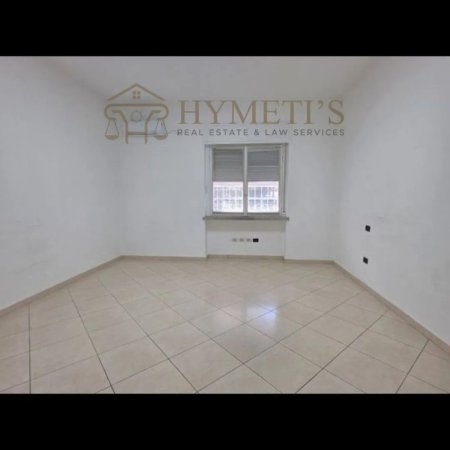 Tirane, jepet me qera ambjent biznesi Kati 0, 200 m² 1.500 € (Stadiumi Dinamo)