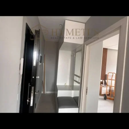 Tirane, jepet me qera apartament 1+1 Kati 3, 75 m² 615 € (21 Dhjetori, River Residence)
