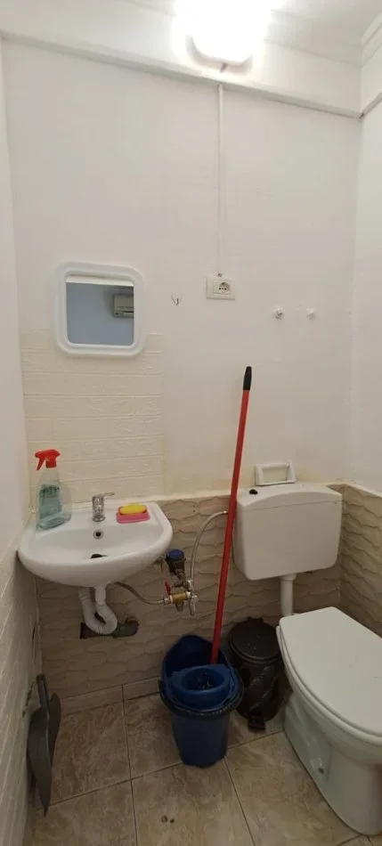 DYQAN ME QERA PERBALLE HARRI FULTZ