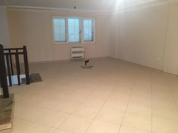 Tirane, jepet me qera Vile 3 Katshe Kati 4, 535 m² 4.000 € (AKACIA HILLS)