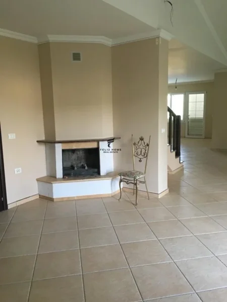 Tirane, jepet me qera Vile 3 Katshe Kati 4, 535 m² 4.000 € (AKACIA HILLS)