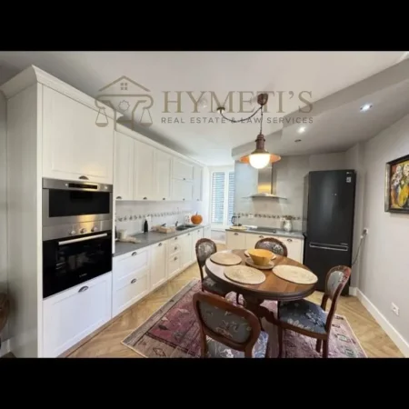 Tirane, jepet me qera apartament 2+1 Kati 3, 160 m² 2.800 € (Stadiumi Air Albania)