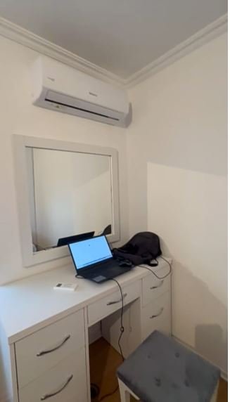 JEPET ME QERA SUPER GARSONIERE NE KOMUNEN E PARISIT, 450 €