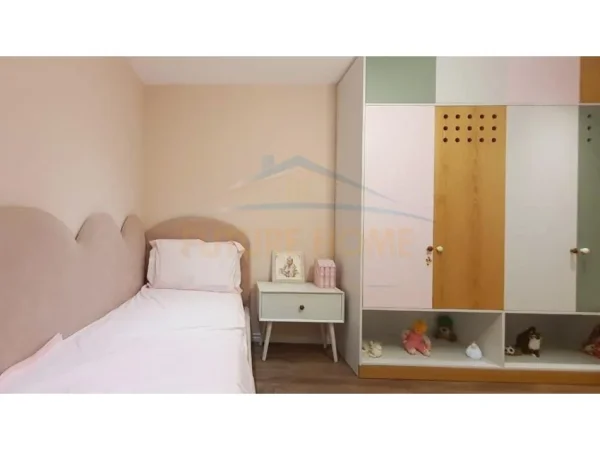 Tirane, shitet apartament 3+1+Ballkon Kati 4, 109 m² 250.000 € (21 DHJETORI)