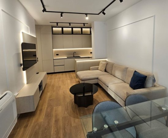 Tirane, jepet me qera 1+1 Kati 8, 80 m² 750 € (Porcelan) TT1721