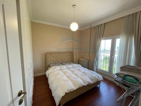 Tirane, shitet apartament 2+1+Post parkimi+2 Ballkone Kati 2, 109 m² 270.000 € (Liqeni i Thate)